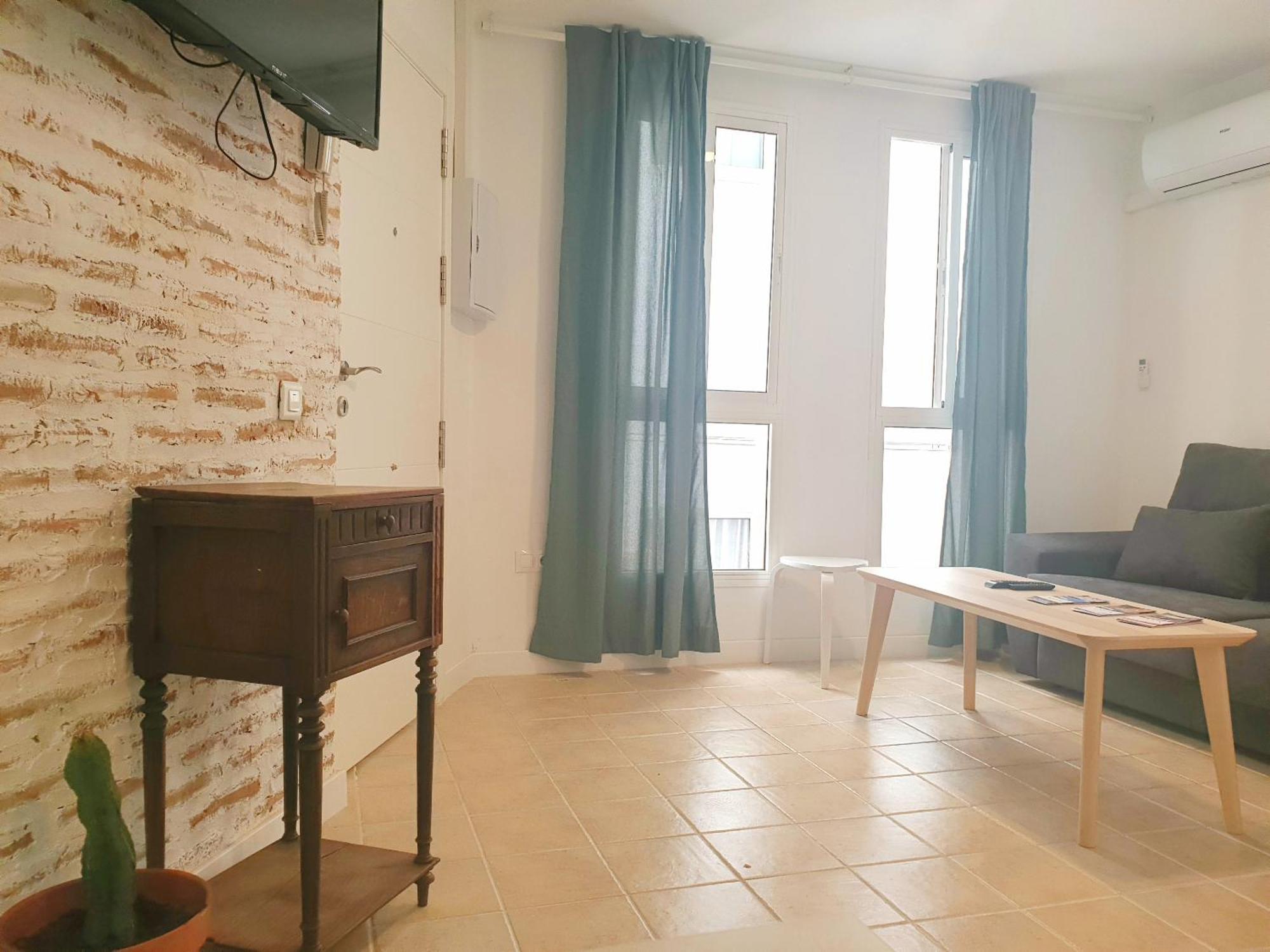 Picasso'S Neighbor Apartment Малага Екстериор снимка
